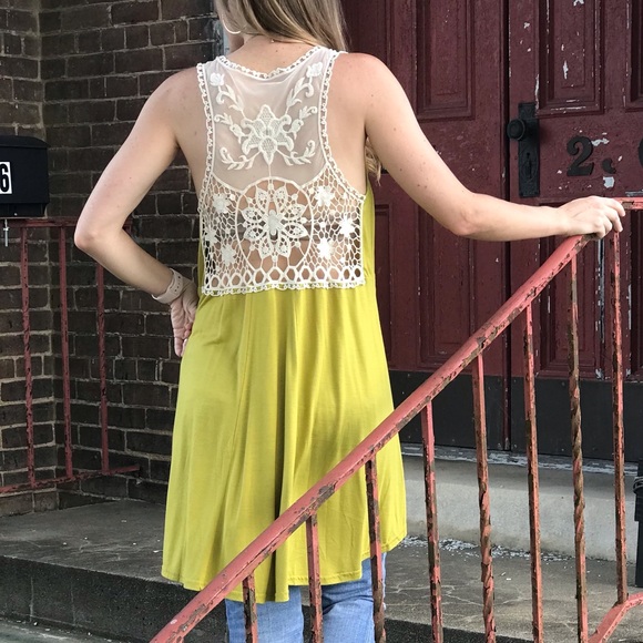 Chartreuse Lace Back Tunic - Picture 4 of 6